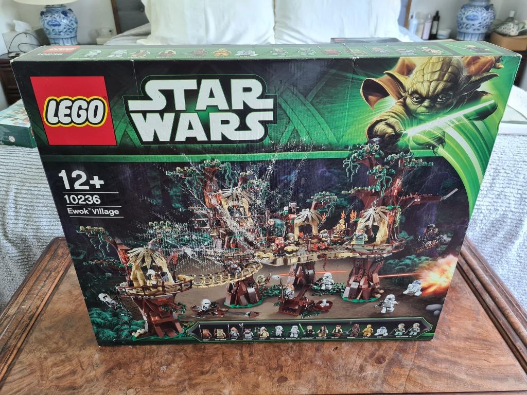 Lego Star Wars Ewok Village 10236 Hobbies Toys Toys Games