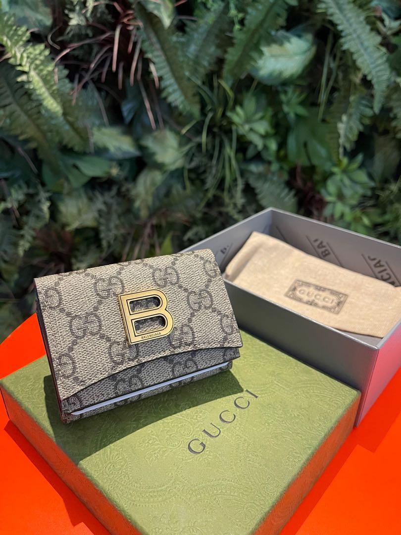 Limited edition special collaboration 2021 Gucci x Balenciaga Hackers  project hourglass mini wallet