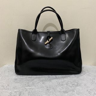 (Category: ) located in . Submitted by all.about.bag (Listing ID 1126201638, Image 1). Description: .