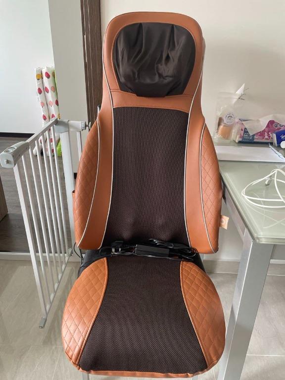 Ogawa back outlet massage chair