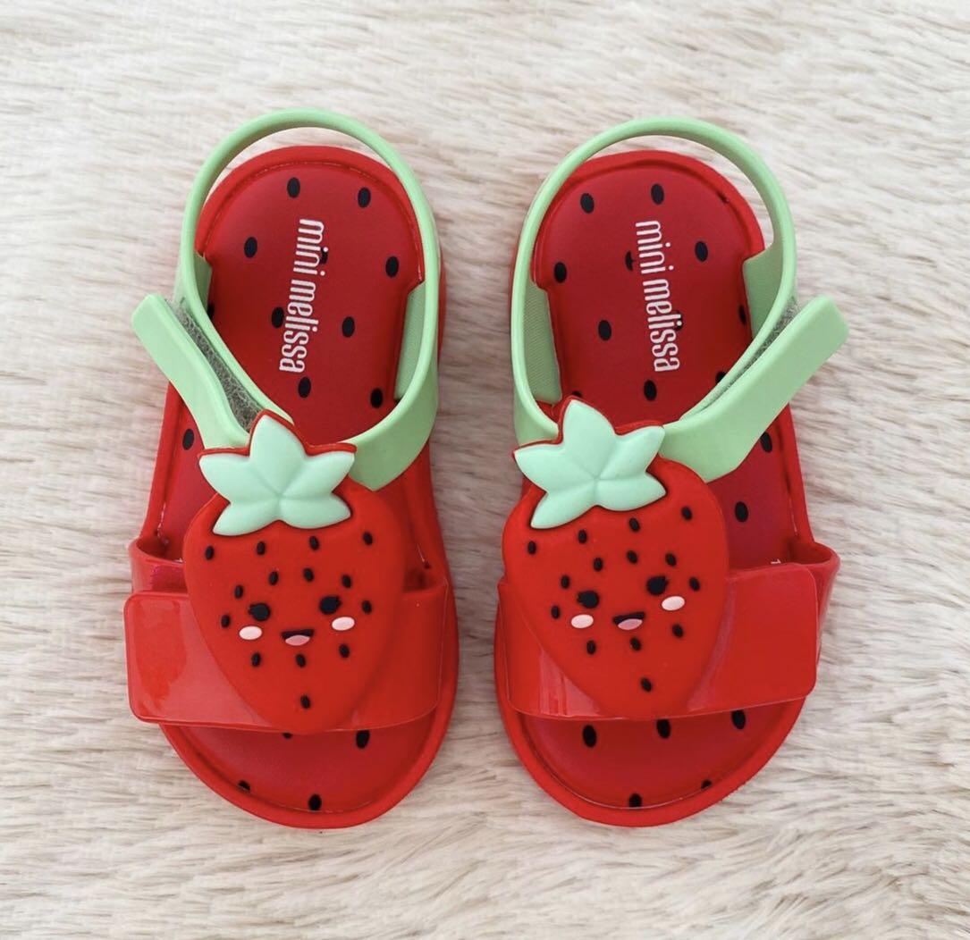 Mini melissa strawberry shoes new arrivals