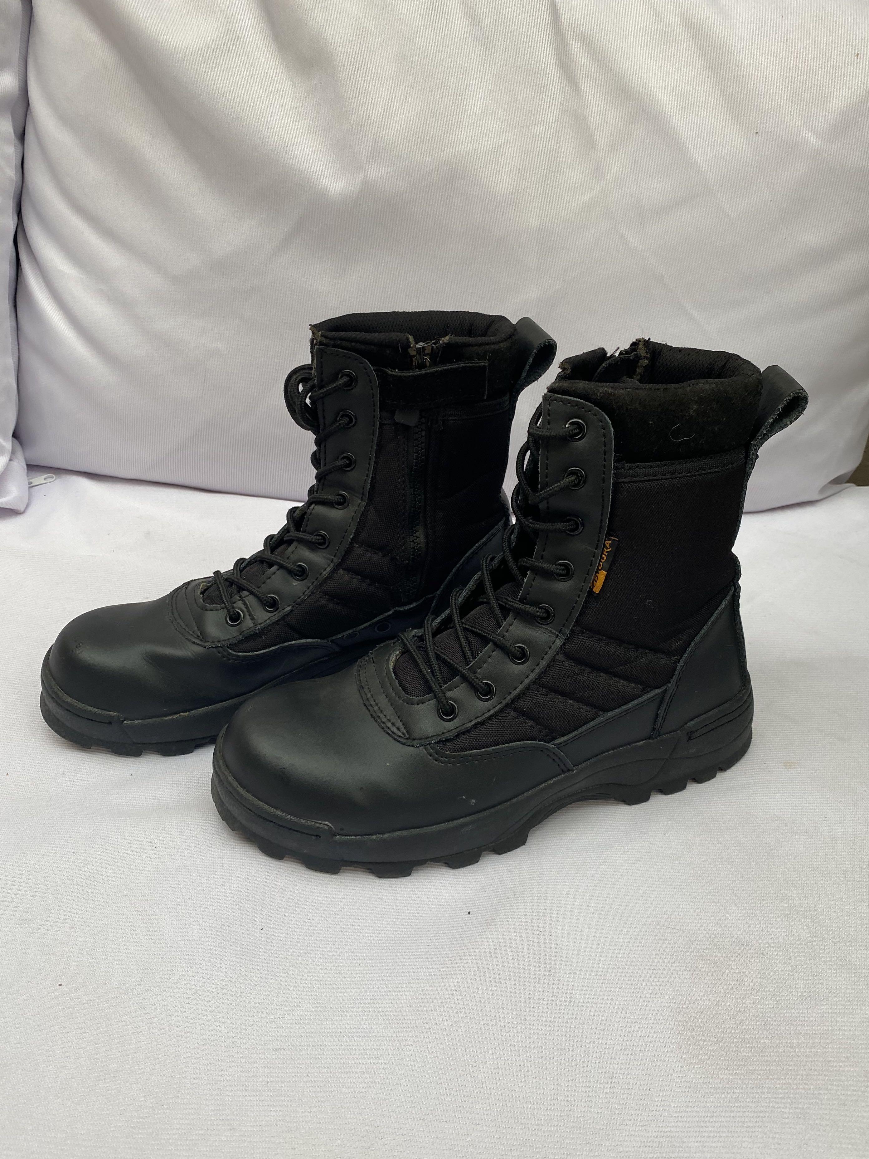 Original SWAT Combat Shoes (Category: Boots) located in Cainta. Submitted by shopgabriella (Listing ID 1126191718, Image 1). Description: Used for a teleserye role .