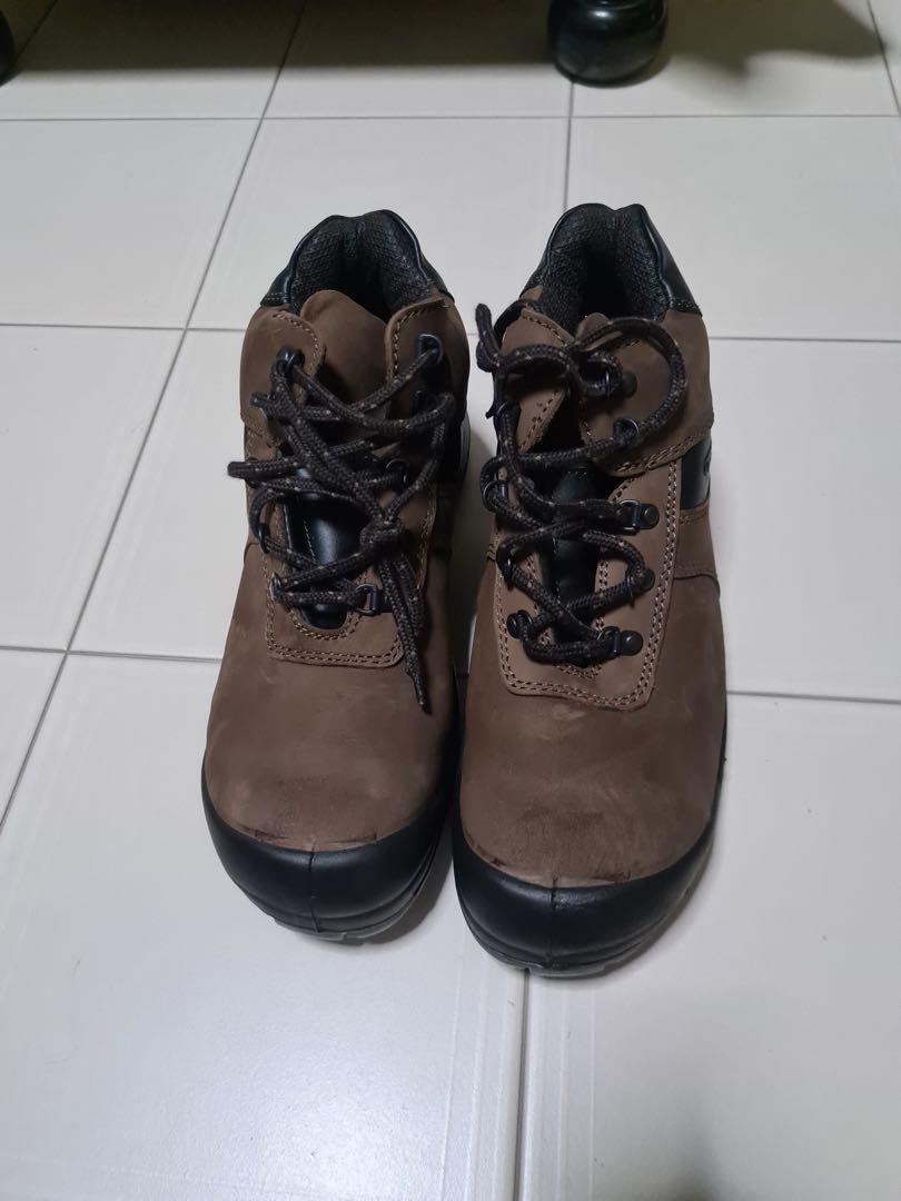 OTTER SAFETY BOOTS OWT993KW, Men's Fashion, Footwear, Boots on Carousell
