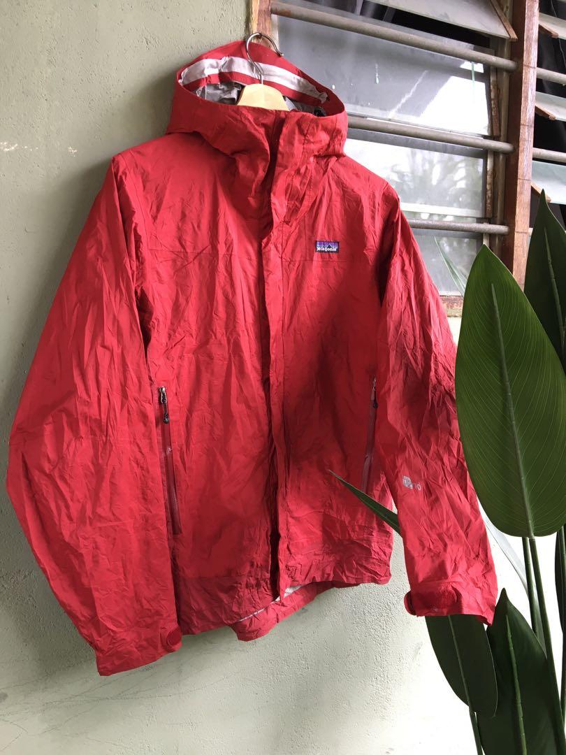 Patagonia Women Jacket Large Red Houdini Windbreaker Hooded Pockets Full  Zip - Helia Beer Co