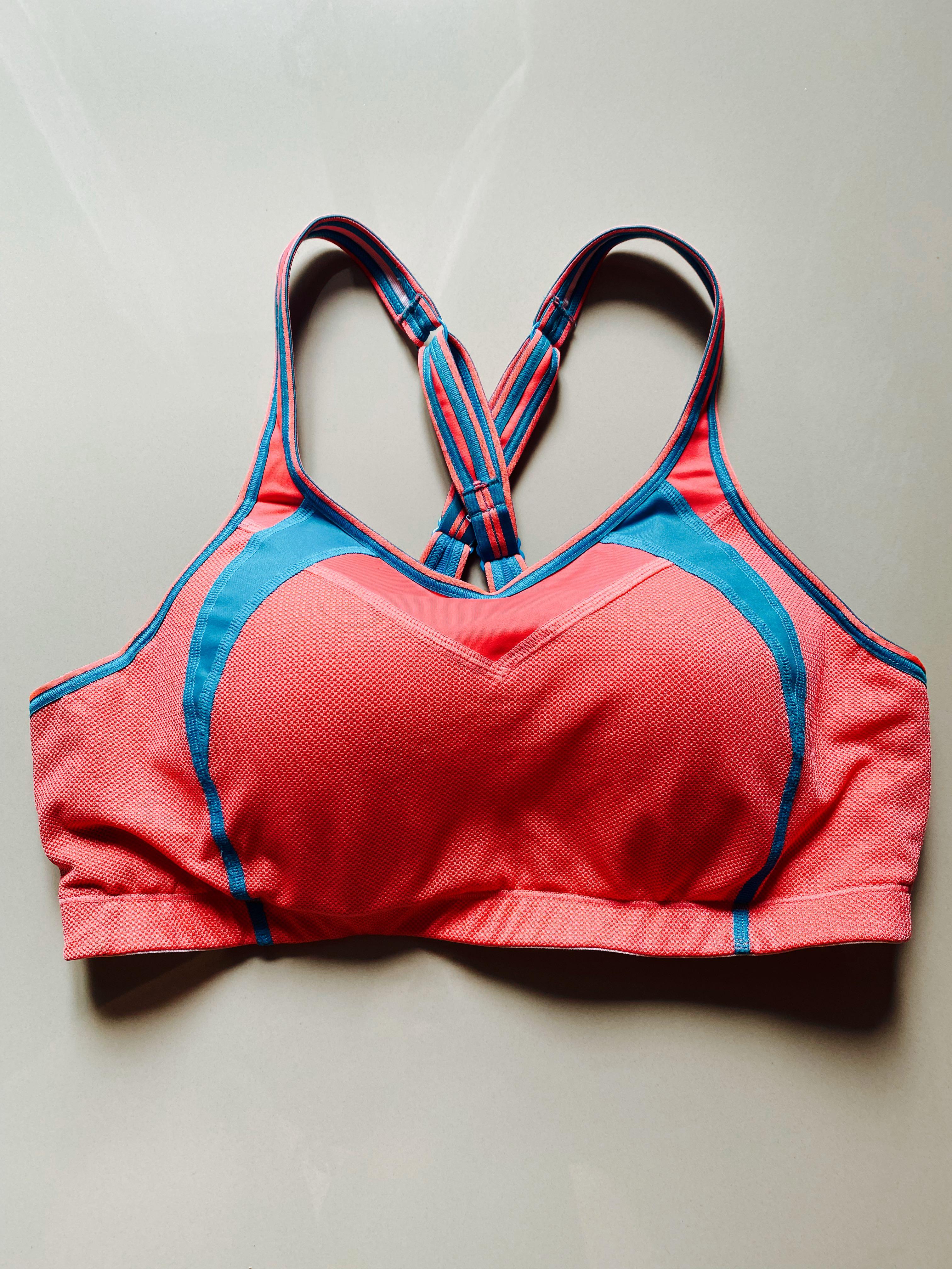 PRETTY! Moving Comfort Sports Bra, Women's Fashion, Activewear on Carousell