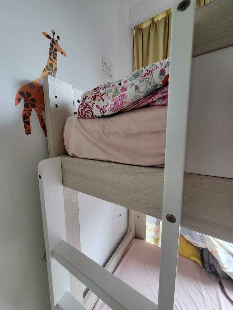 Pricerite Bunk bed 碌架床, 傢俬＆家居, 傢俬, 床架及床褥 Carousell