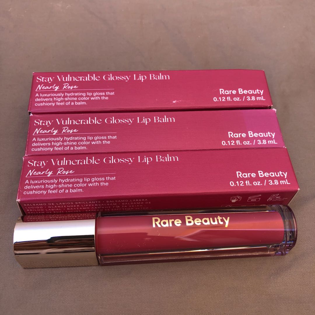 Rare Beauty Glossy Lip Balm Nearly Rose, Beauty & Personal Care, Face, Makeup on Carousell
