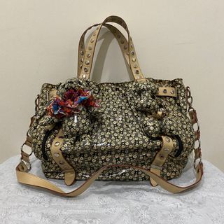 (Category: ) located in . Submitted by all.about.bag (Listing ID 1126200984, Image 1). Description: .