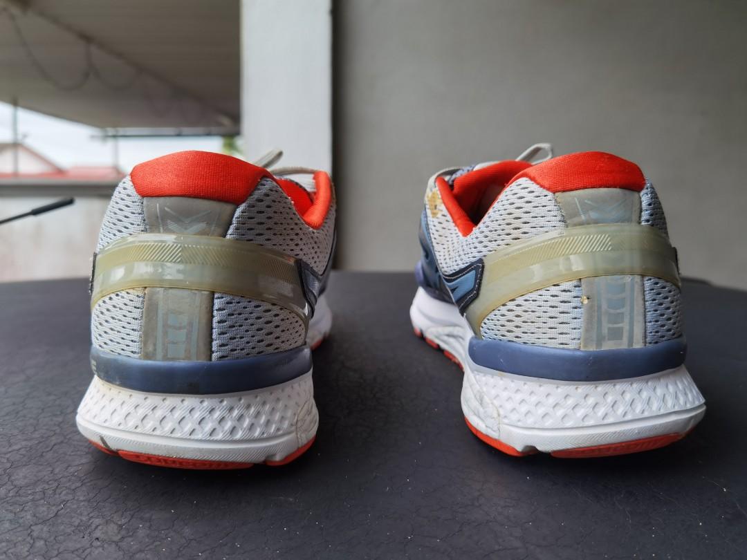 Saucony hurricane on sale everun