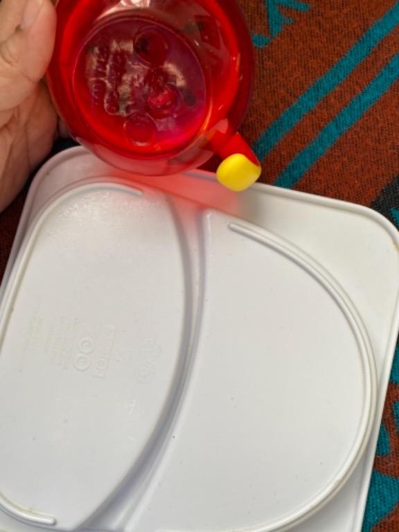 Skip hop snack cup and plate (Category: Weaning & Toddler Feeding) located in Cavite. Submitted by preloved_mommyandkidsph (Listing ID 1126138664, Image 3). Description: In good condition Items bought in US .