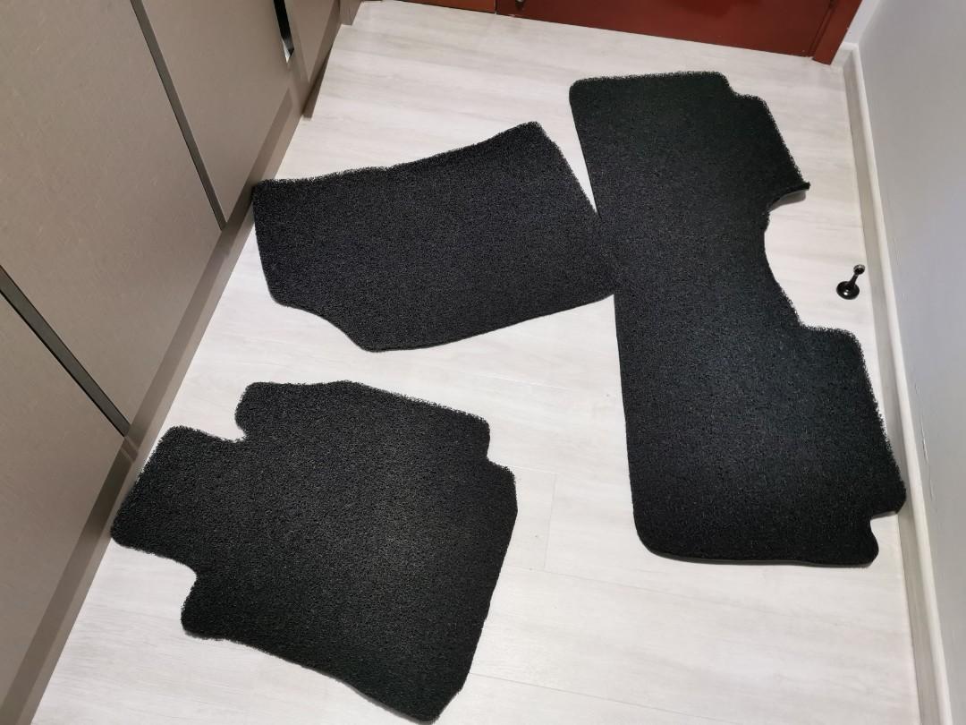 Toyota altis floor mat, Car Accessories, Accessories on Carousell
