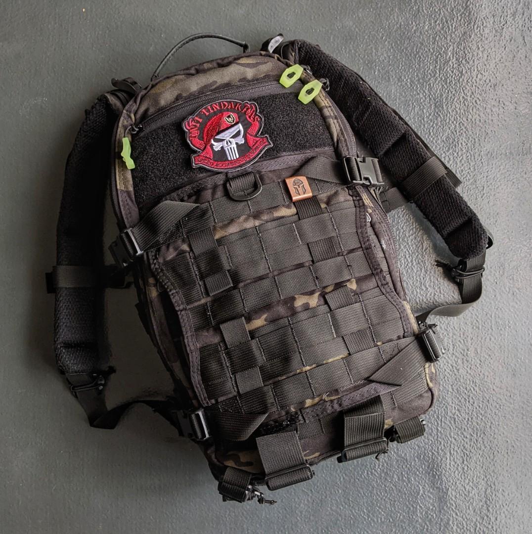 Triple store aught backpack