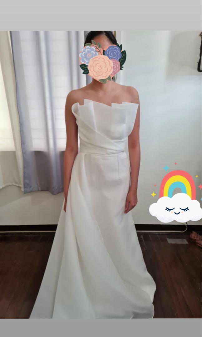 Vee Tan wedding gown