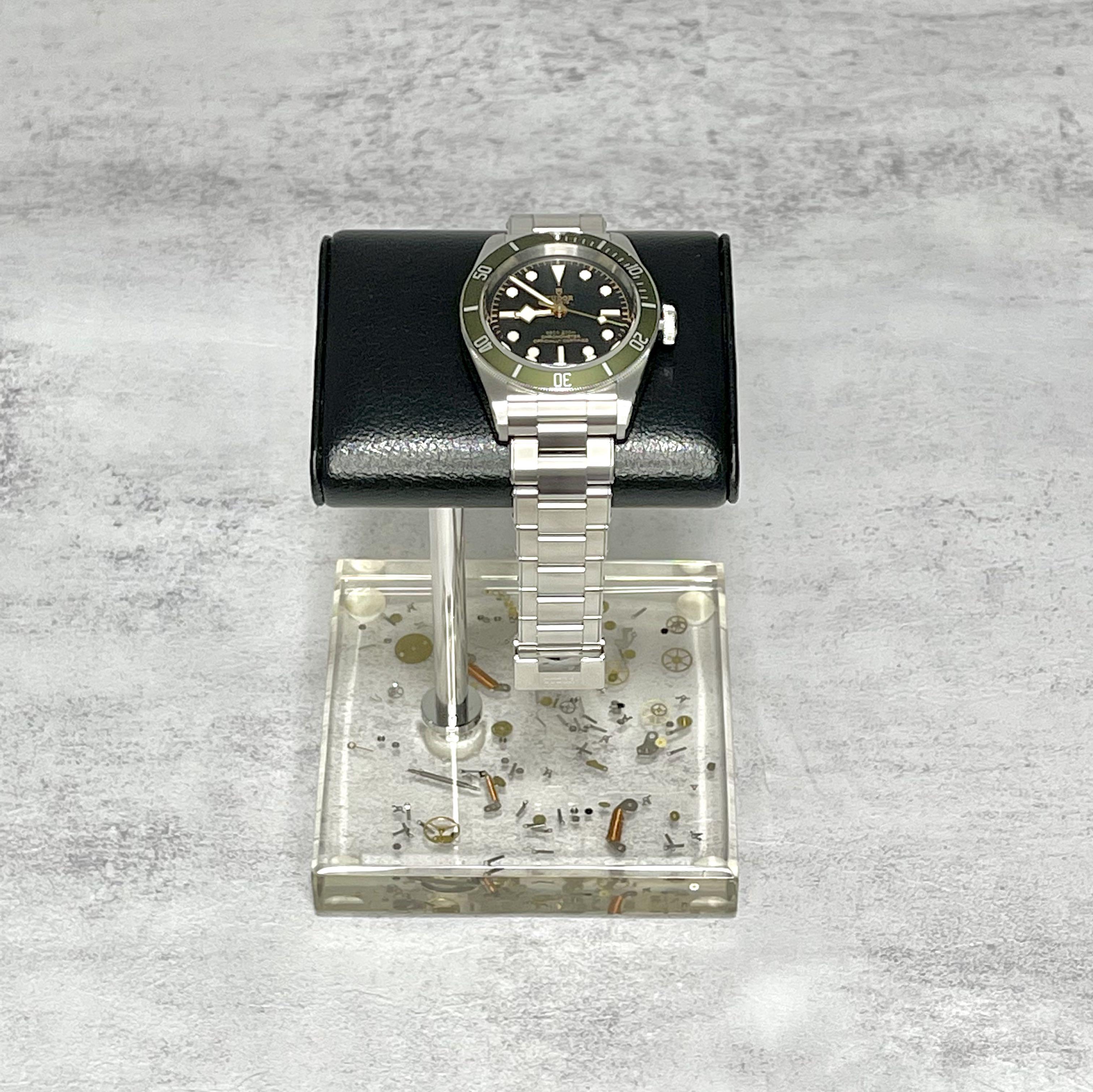 Watch holder new arrivals stand