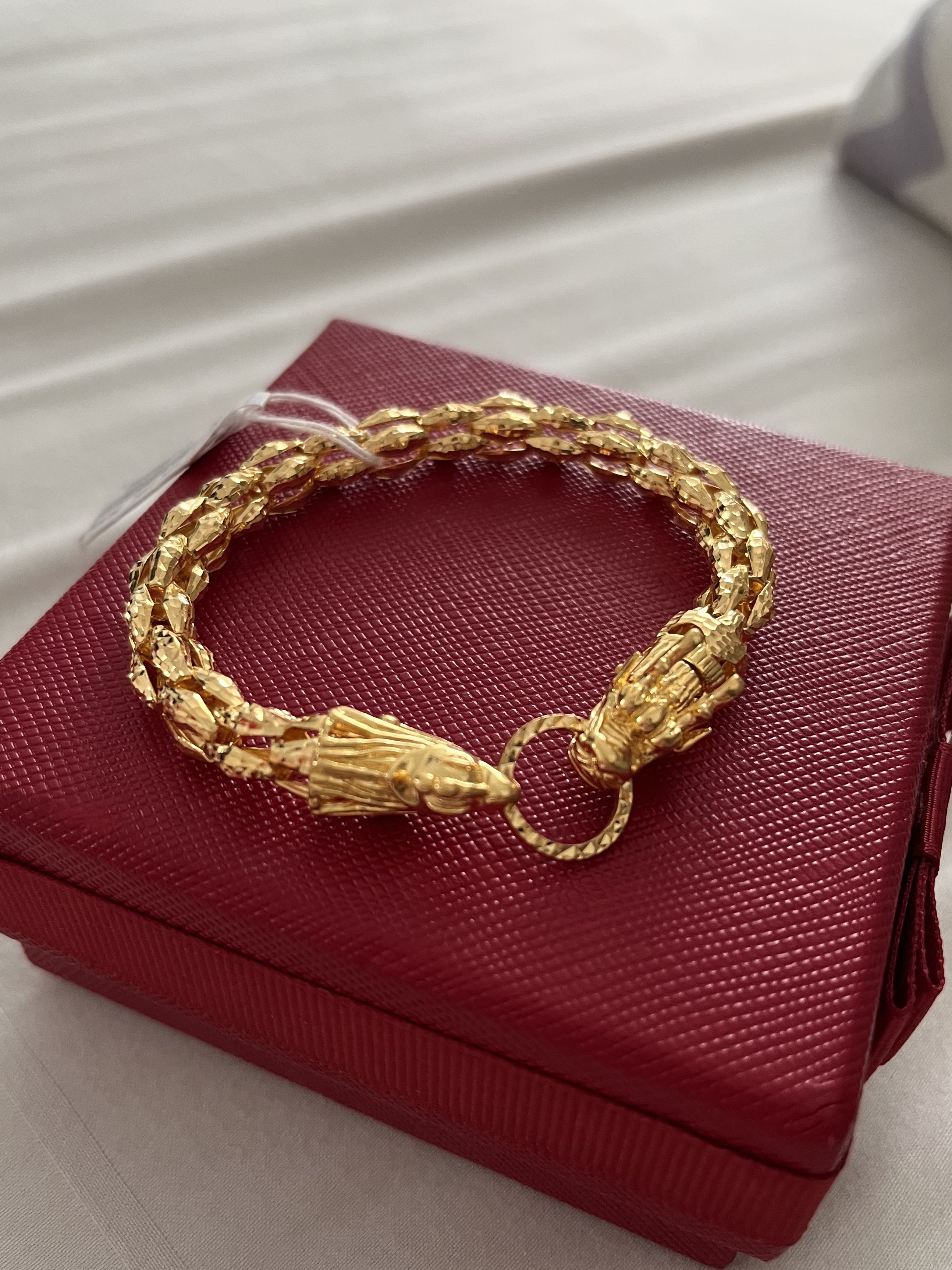 Gold hotsell bracelet dragon