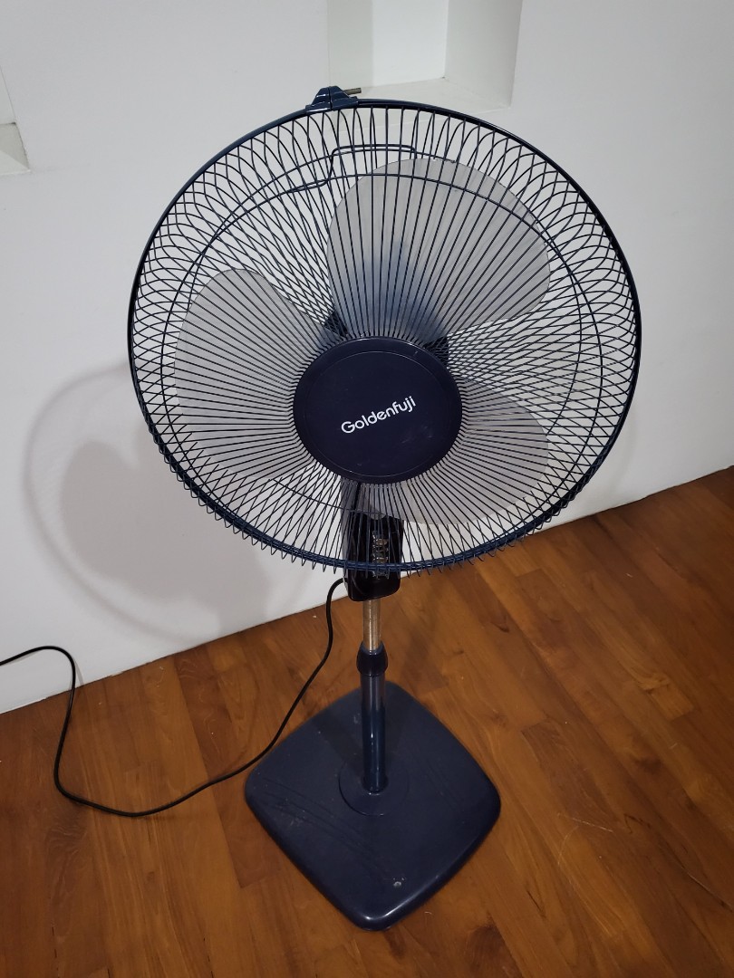 [ FREE ] Stand Fan (weak power), TV & Home Appliances, Air Conditioners