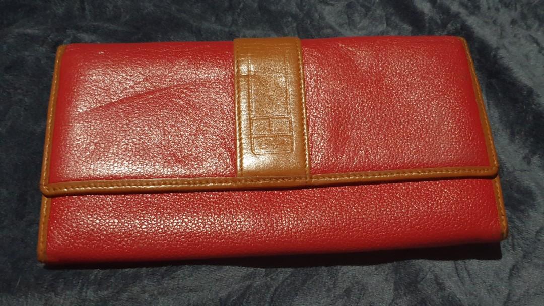 Basic Capacci Long Leather Wallet
