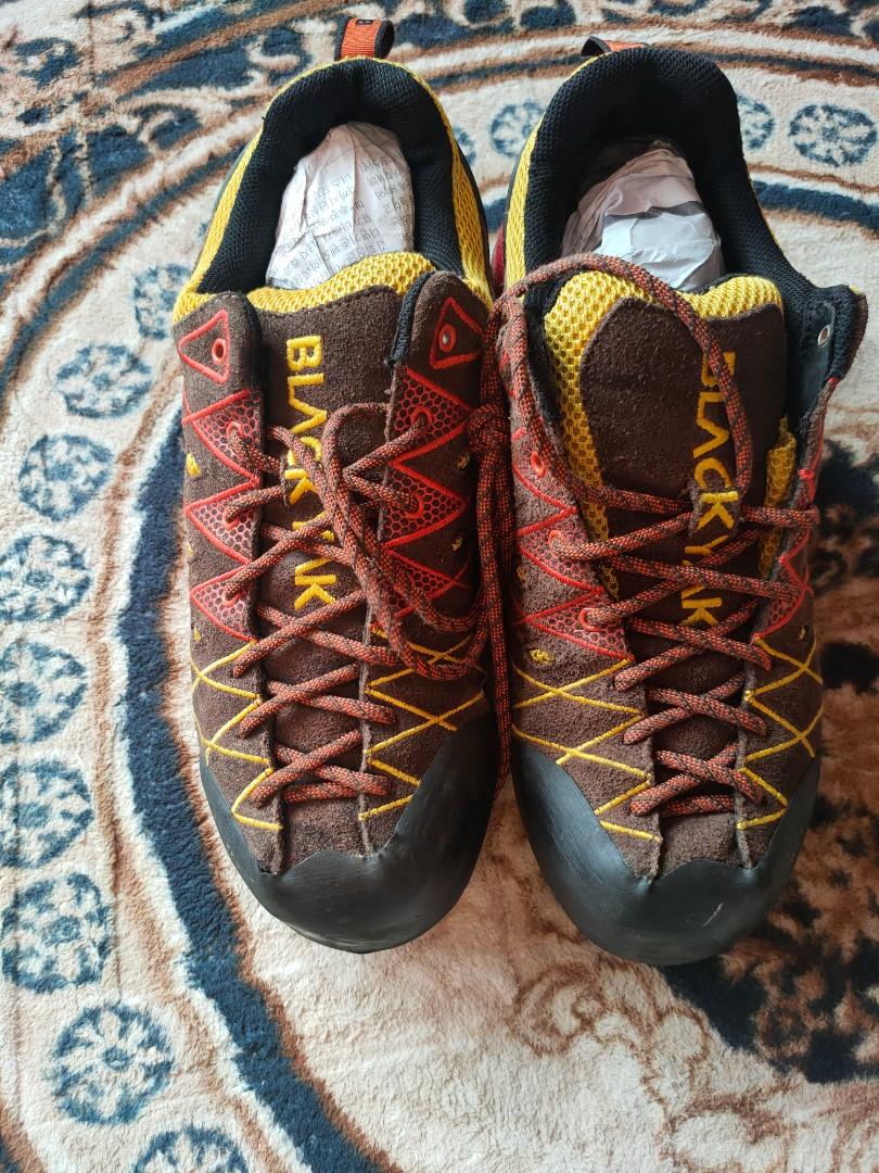 BLACK YAK HIKING SHOES, Women's Fashion, Footwear, Sneakers on Carousell