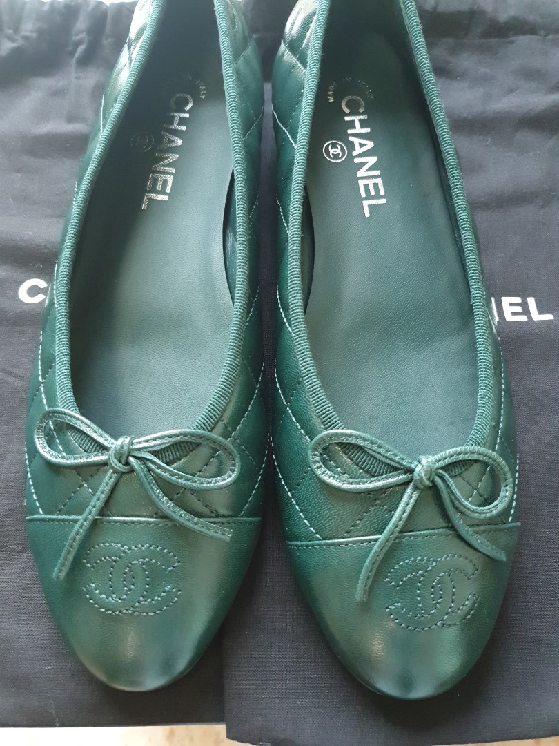Brand new chanel green ballerina flat shoe size 39.5C with receipt