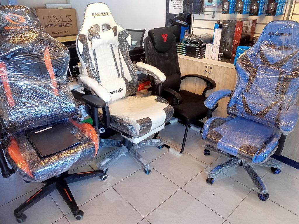 Gaming chairs online under 4000
