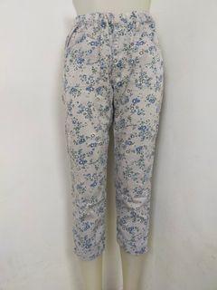 Celana panjang wanita motif bunga