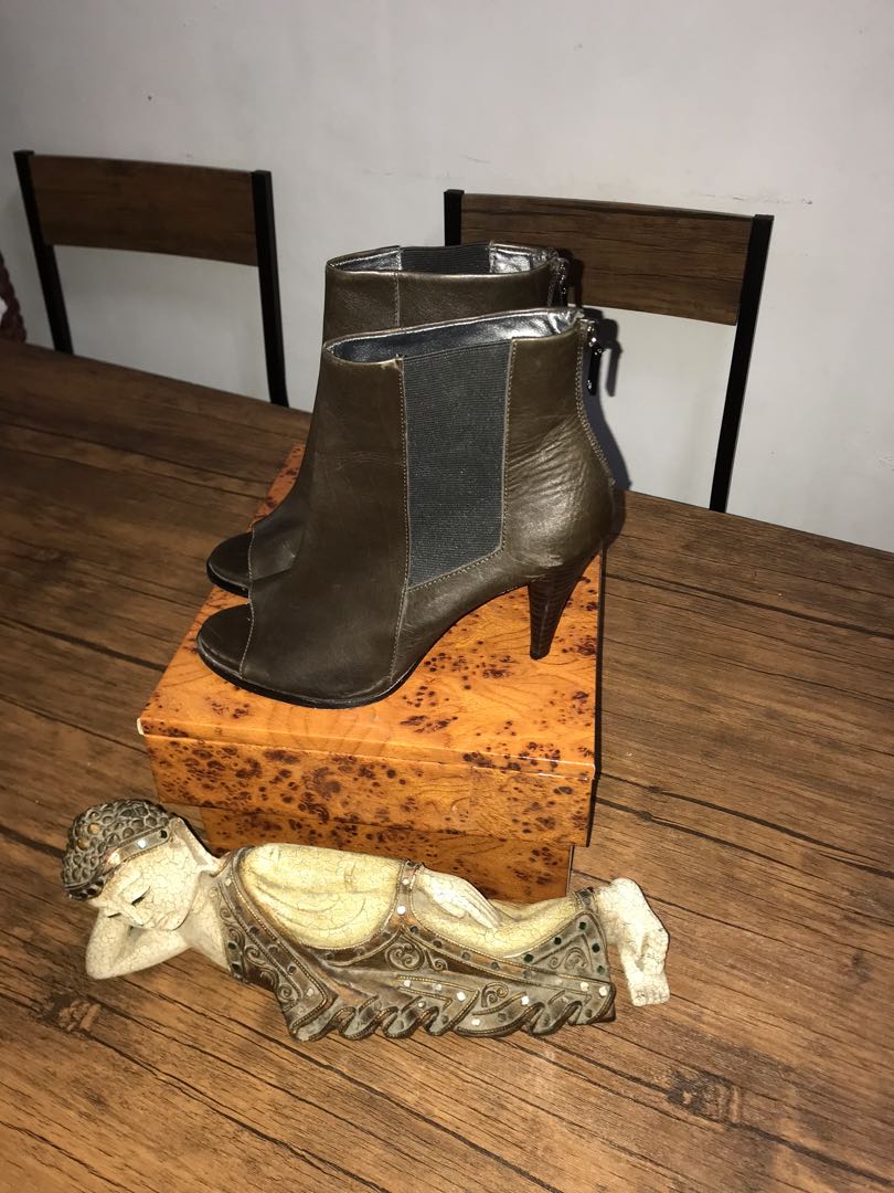 Calvin klein open toe hotsell booties