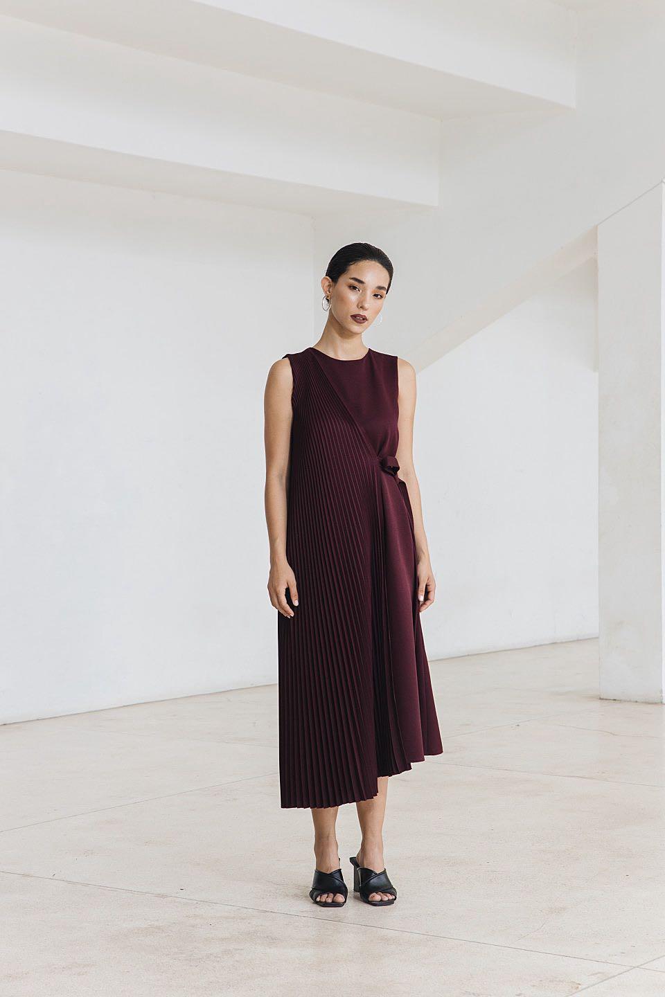 claude pleated dress CODE OCL01 - ULA PLEATS DRESS ( Official claude)