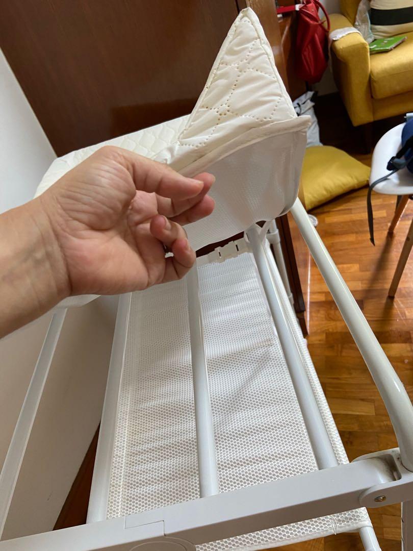 Compact changing table with lockable wheels, Babies & Kids, Bathing