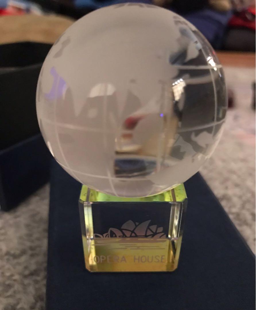 Desktop display Curios Crystal Glass (Category: Vintage Collectibles) located in Paranaque City. Submitted by annalynnsantos (Listing ID 1126408118, Image 2). Description: Bought from Australia. Crystal Glass Globe Opera House. Very nice. Swarovski quality. Decluttering..
