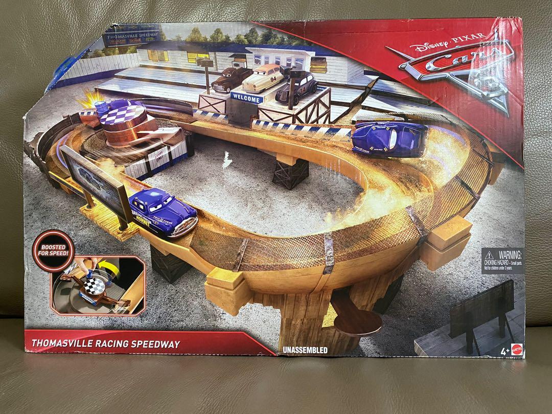 Cars 3 thomasville speedway top playset