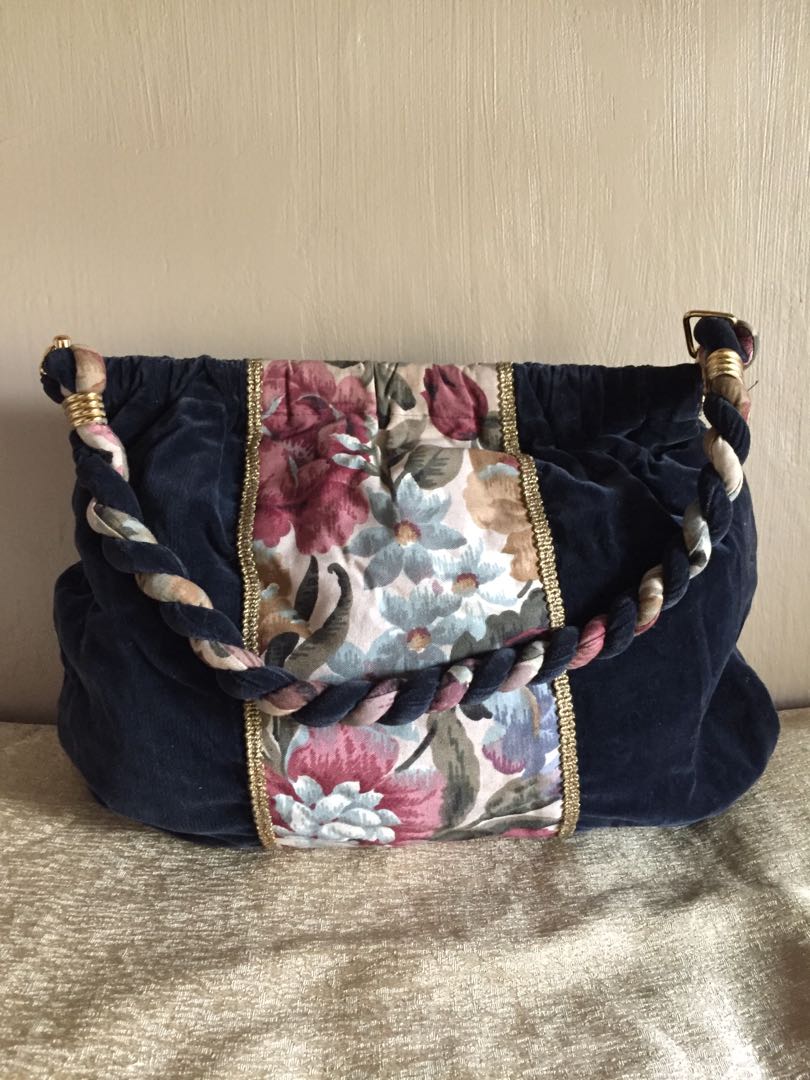 Japan shoulder bag, Women's Fashion, Bags & Wallets, Shoulder Bags on Carousell