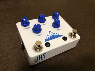 （分類：）位於 。 由 outoftunecompany 提交（商品編號 1126362043，圖片 1）。簡介： 。
