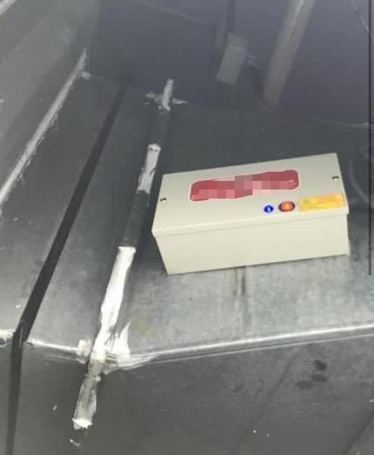 Air cleaner for kitchen exhaust discount