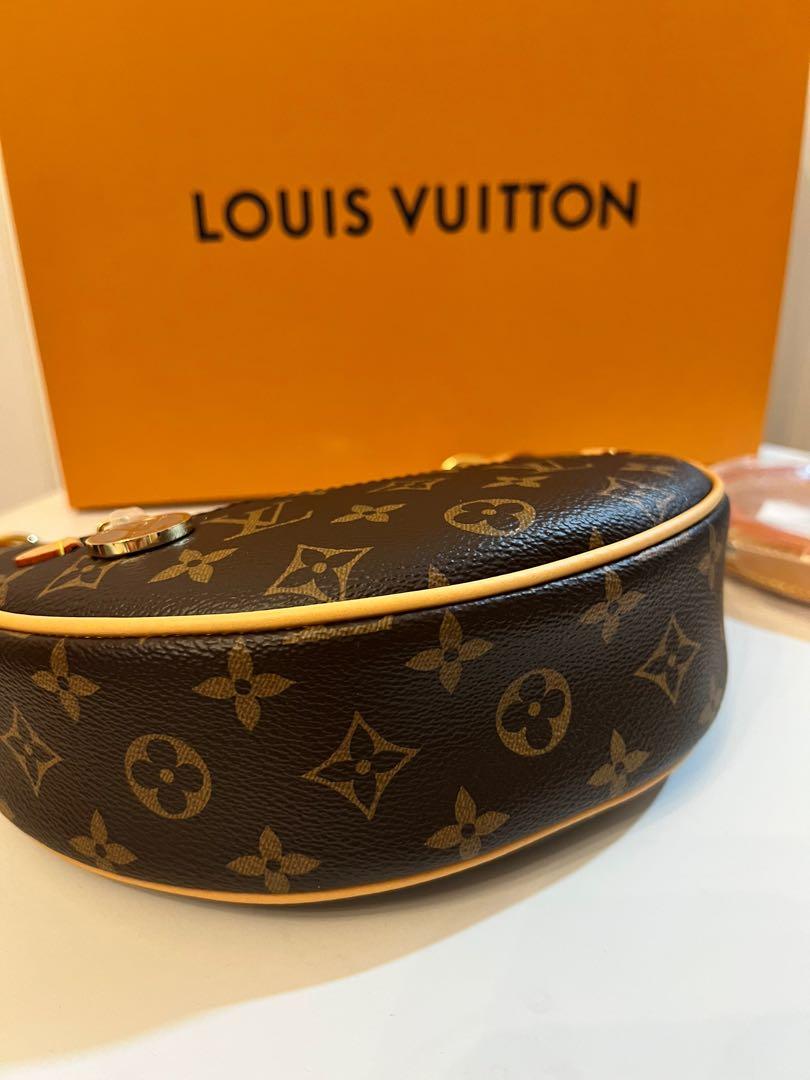 Looping Louis Vuitton Loop bag in leather Black ref.845395 - Joli