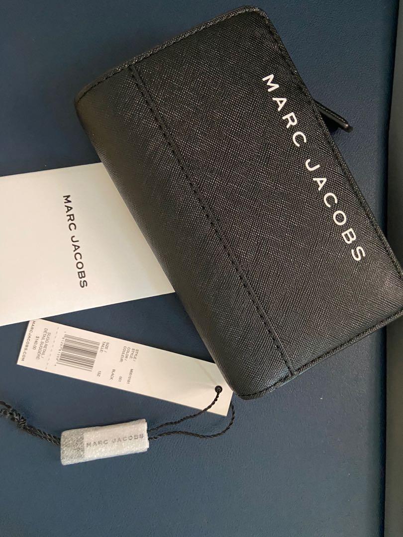 Marc Jacobs Saffiano Compact Wallet