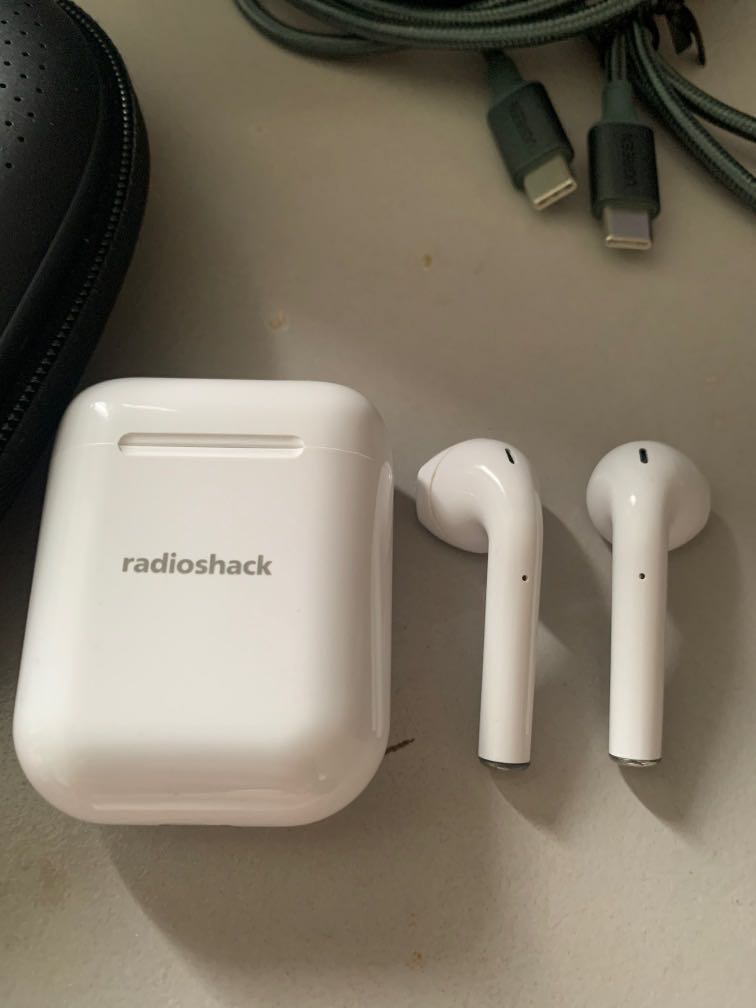 Radioshack airpods top