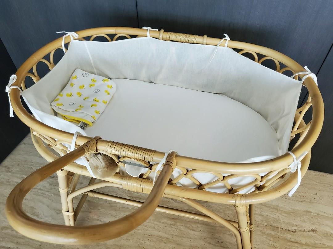 Moses basket and stand/ baby cot, Babies & Kids, Baby Nursery & Kids