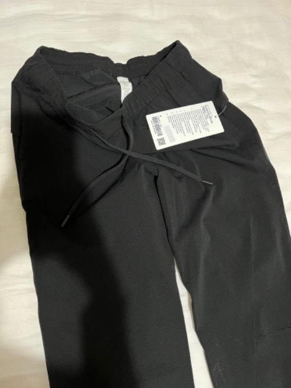 Lululemon essential affinity 2025 jogger