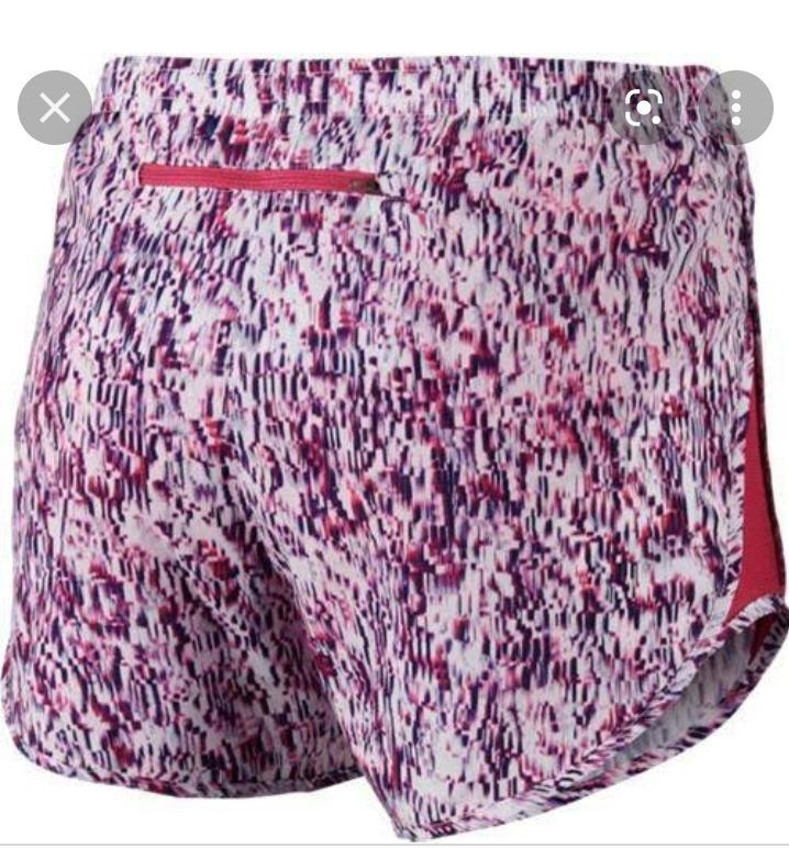 Nike short running para mujer as printed, Olah Raga, Baju Olahraga di  Carousell