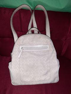nine west yasmina backpack