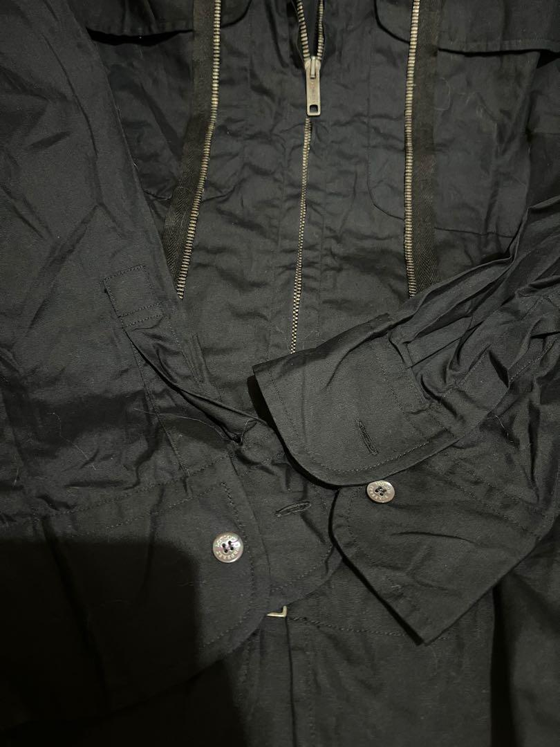 Original Burberry (Category: Coats, Jackets and Outerwear) located in Taguig. Submitted by rlg.declutterph (Listing ID 1126502642, Image 2). Description: Bought in Japan Thrifty store Super nice cut langs labels but it’s 💯 percent original 😊 Medium uk8 usa 6 Pde pa sa semi large It’s not jacket talaga but gnawa ko kasi syang jacket there 😅 parang polo longsleeves sya hahahahha .