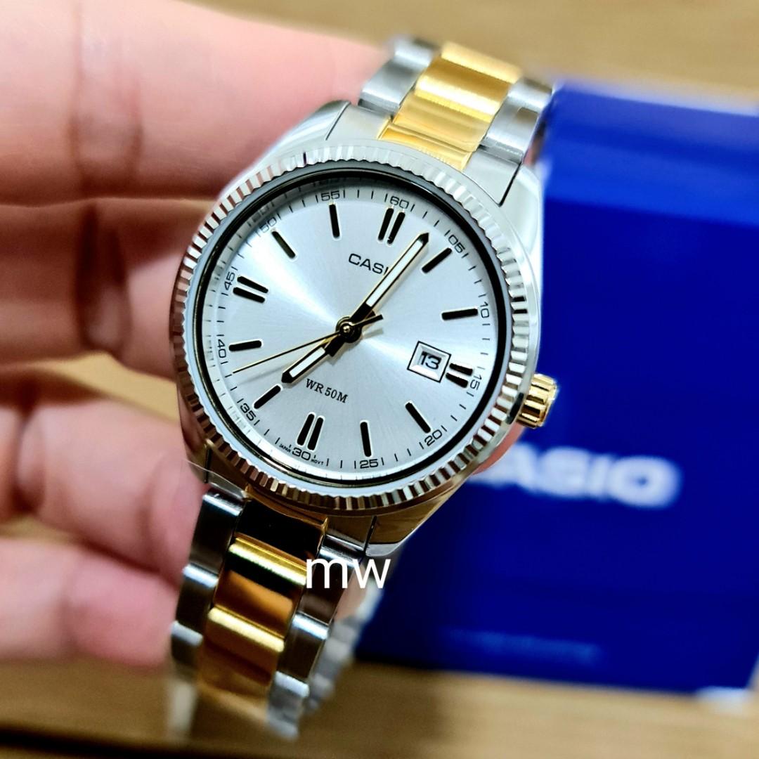 Casio quartz clearance analog watch