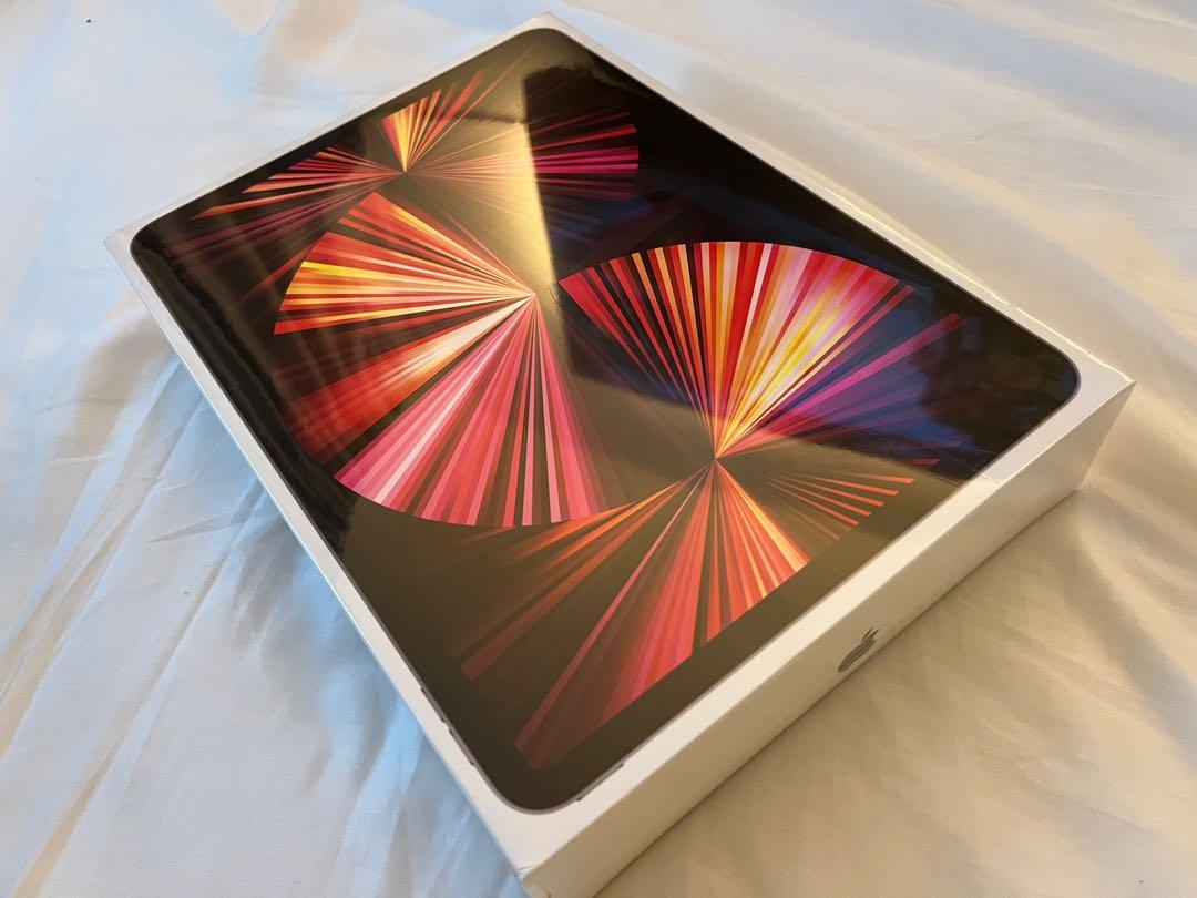 Ipad pro 11 space gray. IPAD Pro 7 поколения. IPAD Pro 3 поколения. Поколения айпадов.