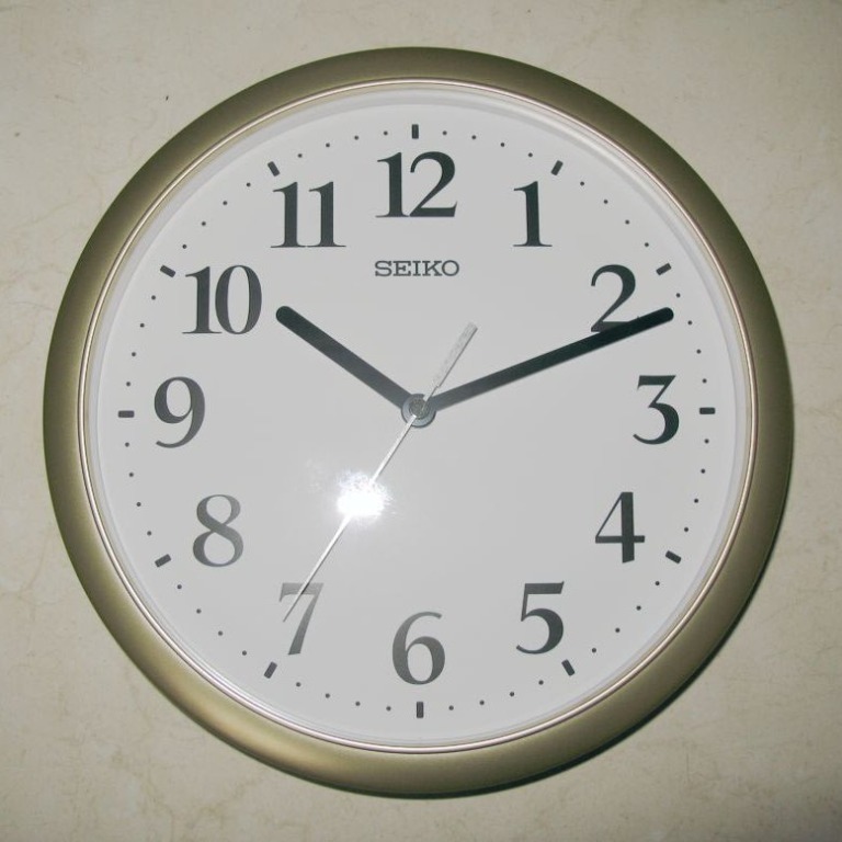 Seiko QHA005GL Clock Quiet Sweep Second Hand Standard Simple Analog