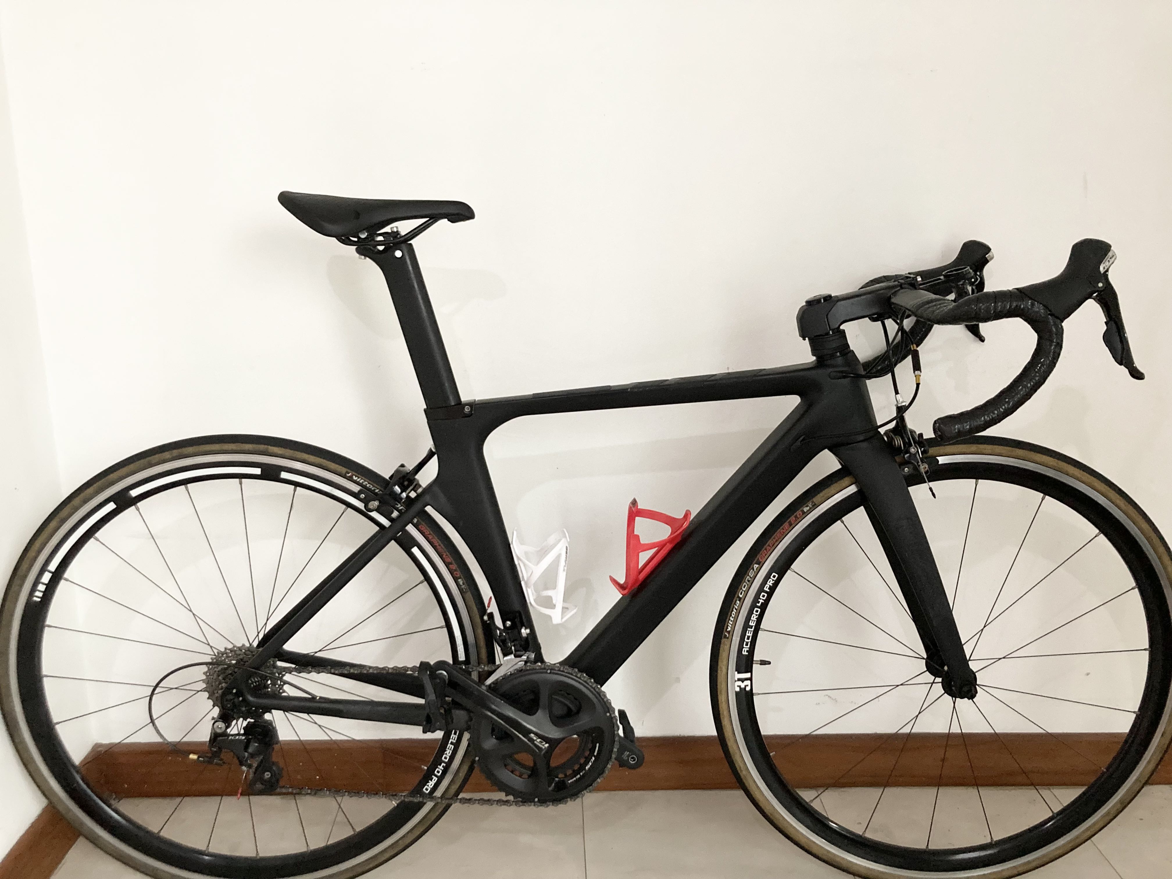 Seraph carbon frame review top