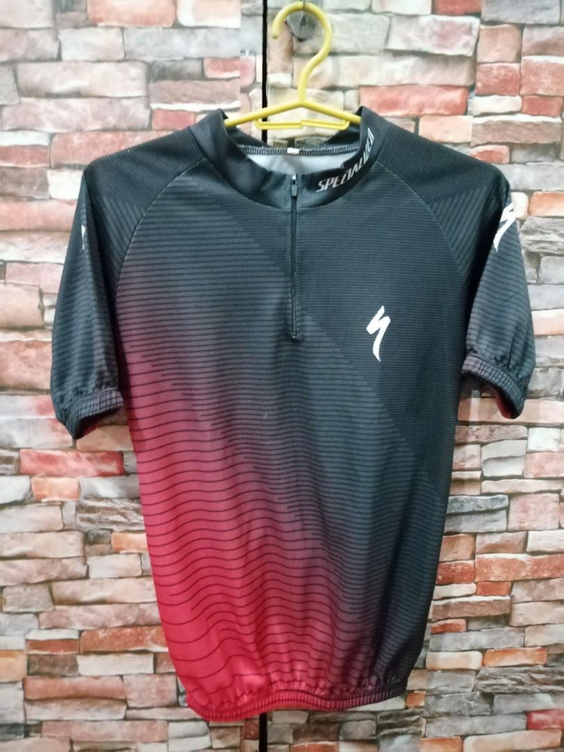 Specialized cycling jersey (Category: Bicycles) located in Quezon City. Submitted by mr.dailylifewear (Listing ID 1126442737, Image 1). Description: size m.