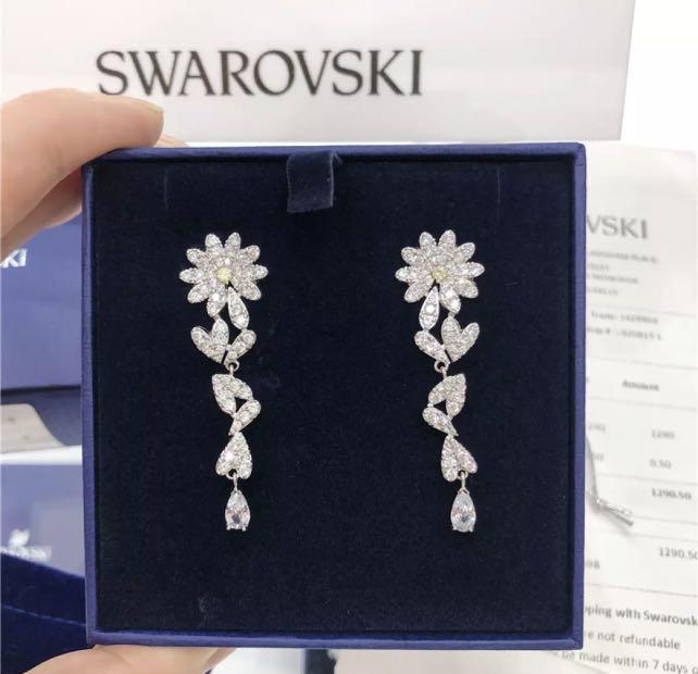Swarovski Long Daisy Earrings, Women's Fashion, Jewelry