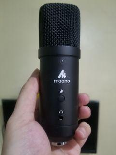 Maono mic with filter and clip