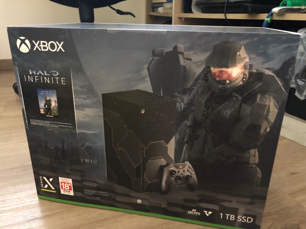 Xbox Series X Halo Infinite Limited Edition Console Bundle (Local set