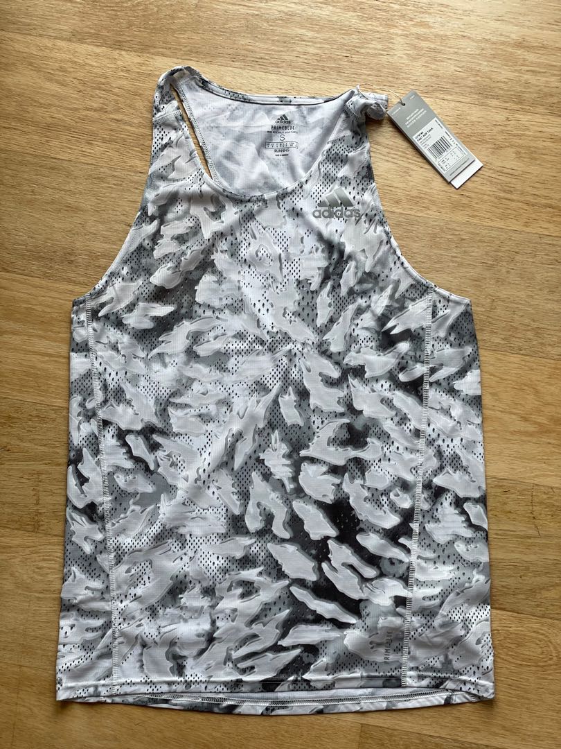 Adidas Fast Primeblue Running Singlet (Men's size S), Men's Fashion,  Activewear on Carousell